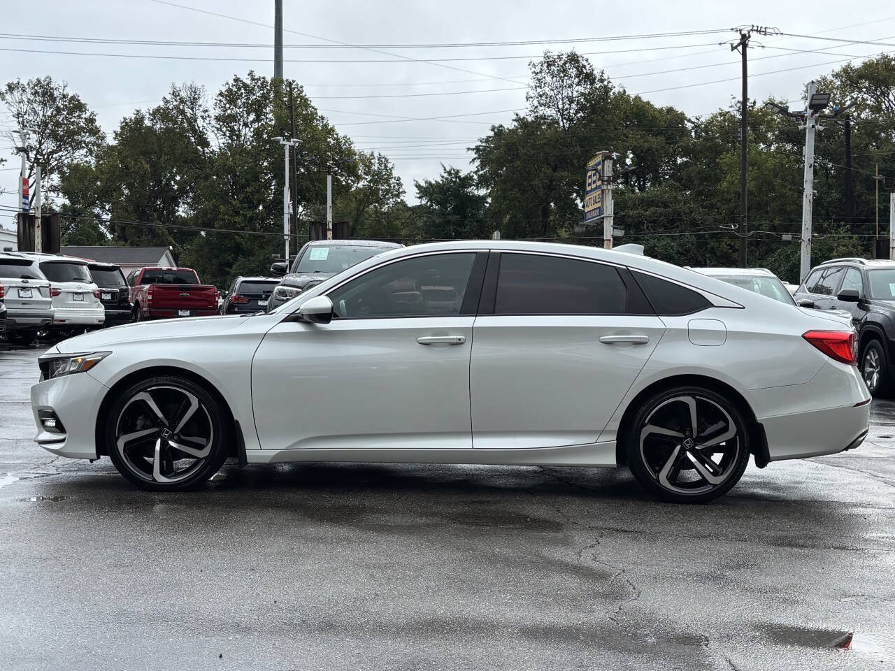 Used 2018 Honda Accord Sport image 5
