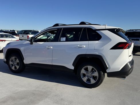 New 2025 Toyota RAV4 XLE image 12