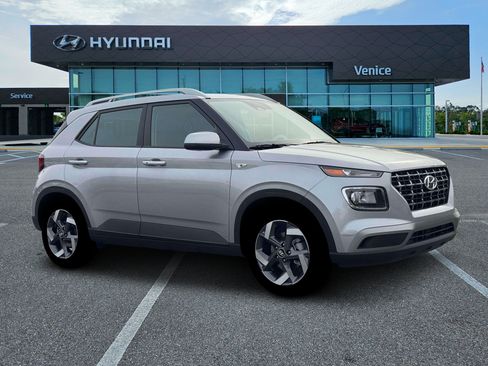 New 2026 Hyundai Venue SEL FWD image 10