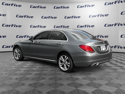 Used 2020 Mercedes-Benz C 300 4MATIC Sedan image 3