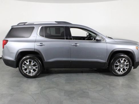 Used 2022 GMC Acadia SLE w/ Driver Convenience Package FWD image 11