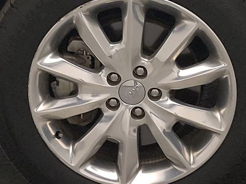 Used 2016 Jeep Cherokee Limited w/ Luxury Group image 31