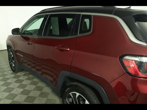 Used 2022 Jeep Compass Limited AWD/4WD image 17