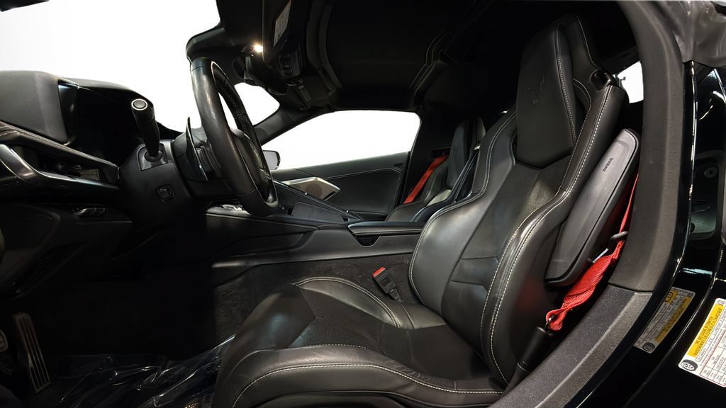 Used 2024 Chevrolet Corvette Stingray Preferred Cpe w/ Battery Protection Package RWD image 18