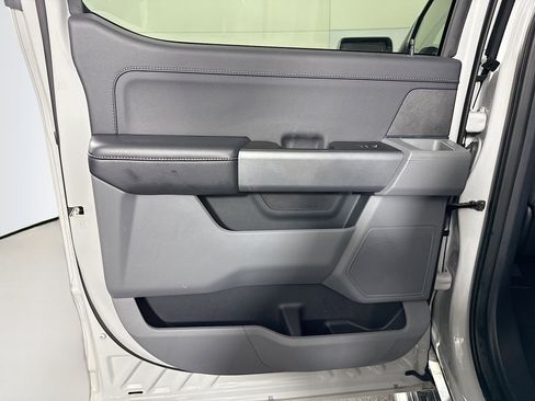 Used 2024 Ford F150 XLT image 24