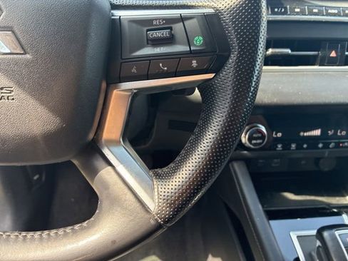 Used 2024 Mitsubishi Outlander SE FWD image 23
