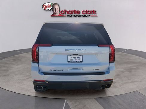 New 2026 GMC Yukon XL Denali Ultimate w/ LPO, Illumination Package image 4