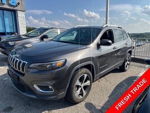 Used 2019 Jeep Cherokee Limited AWD/4WD image 1