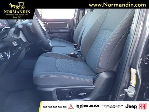 Used 2025 RAM 2500 Big Horn AWD/4WD image 16
