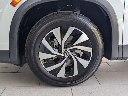 Certified 2025 Volkswagen Tiguan S image 23