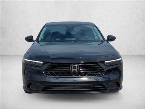 Certified 2025 Honda Accord SE image 7