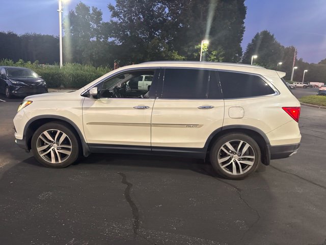 Used 2016 Honda Pilot Touring image 8
