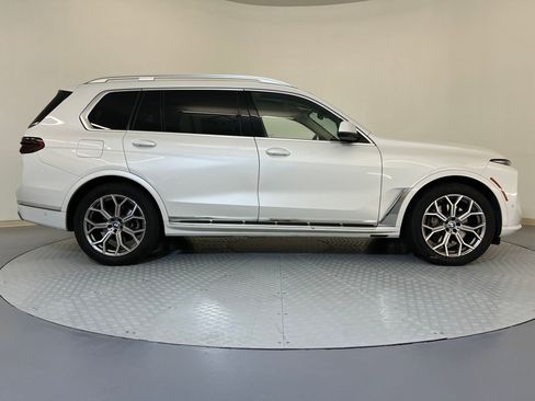 Certified 2025 BMW X7 xDrive40i image 7
