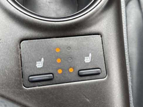 Used 2021 Toyota Camry XSE image 27