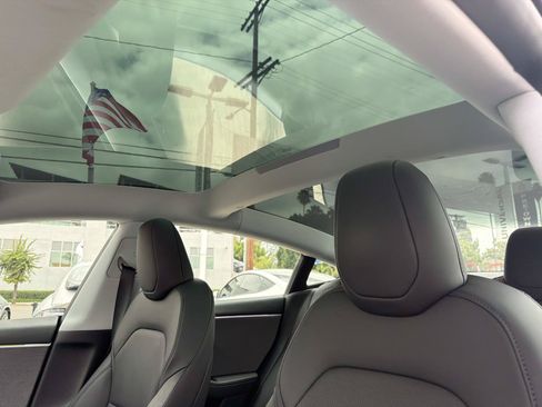Used 2025 Tesla Model 3 RWD image 16