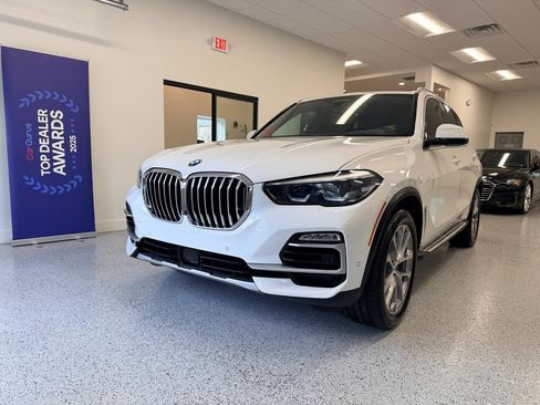 Used 2020 BMW X5 sDrive40i w/ Premium Package image 3
