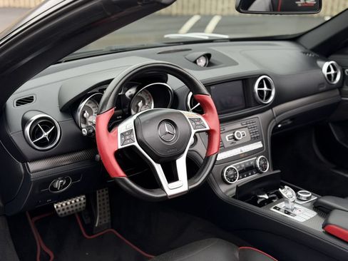 Used 2016 Mercedes-Benz SL 550 image 15