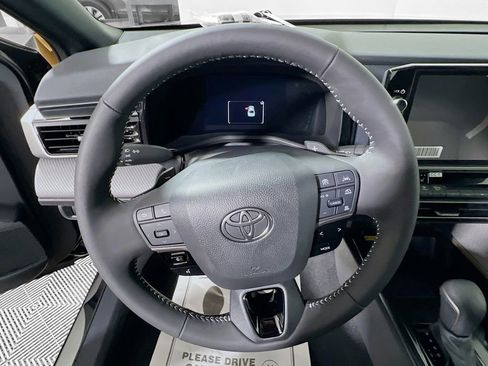 Certified 2025 Toyota Camry SE w/ Multimedia Upgrade Package AWD/4WD image 11