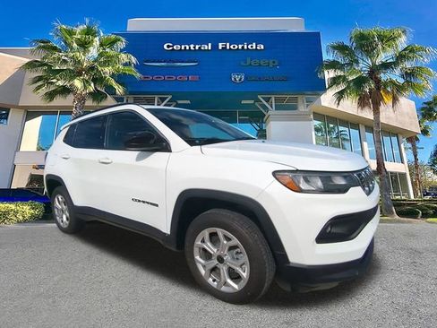 New 2026 Jeep Compass Latitude image 2