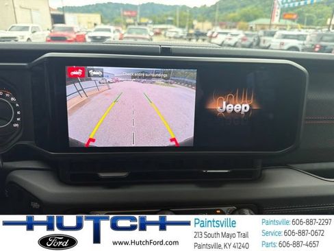 Used 2026 Jeep Wrangler Unlimited Rubicon AWD/4WD image 35