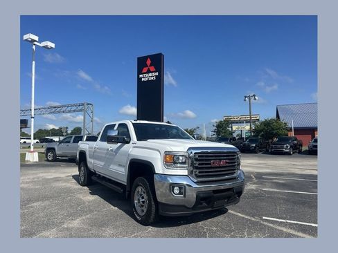 Used 2016 GMC Sierra 2500 SLE w/ SLE Preferred Package AWD/4WD image 1