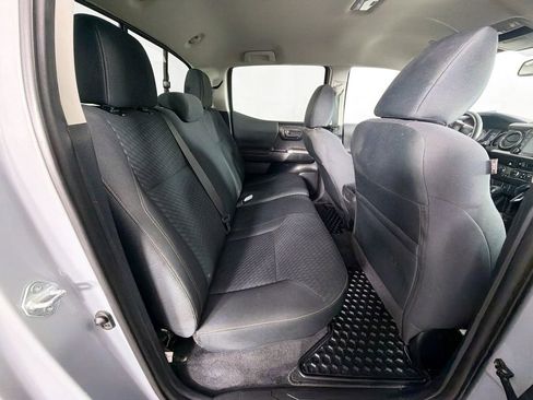 Used 2021 Toyota Tacoma TRD Off-Road image 26