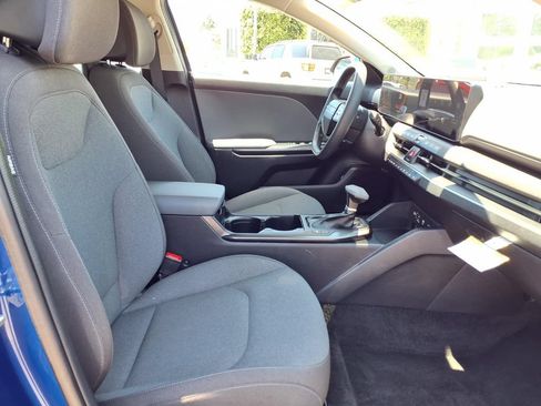 Certified 2025 Kia K4 FWD image 9
