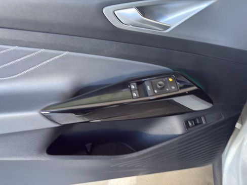 Used 2023 Volkswagen ID.4 Pro S image 22