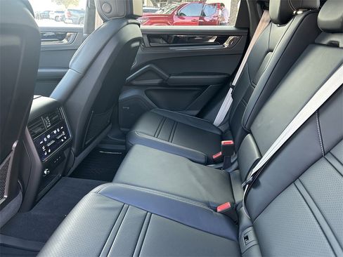 Used 2025 Porsche Cayenne GTS image 17