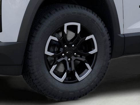 New 2027 Chevrolet Equinox ACTIV w/ Safety and Technology Package FWD image 9