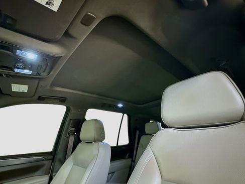 Used 2021 GMC Yukon SLT w/ SLT Premium Package AWD/4WD image 27