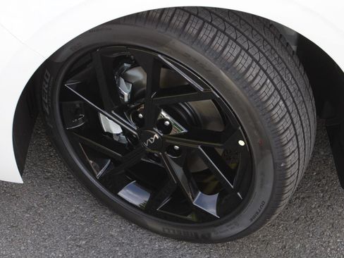 New 2026 Kia K5 GT-Line FWD image 9