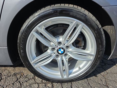 Used 2015 BMW 550i xDrive Sedan image 30