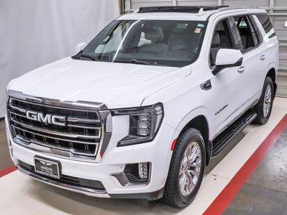 Used 2022 GMC Yukon SLT w/ SLT Premium Package