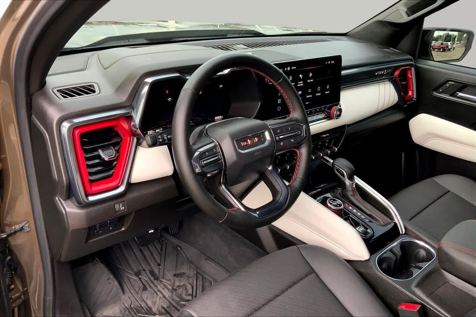 Used 2024 GMC Canyon AT4X AWD/4WD image 18