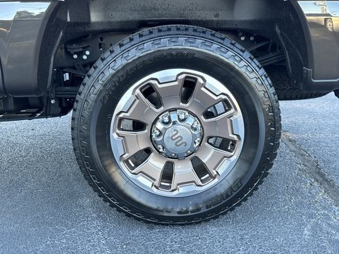 Used 2025 Ford F350 King Ranch w/ FX4 Off-Road Package image 21