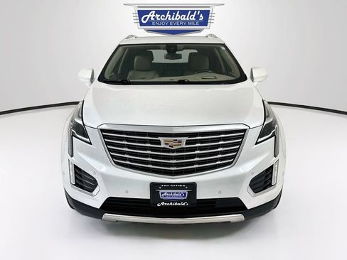 Used 2018 Cadillac XT5 Platinum w/ Driver Assist Package AWD/4WD image 2