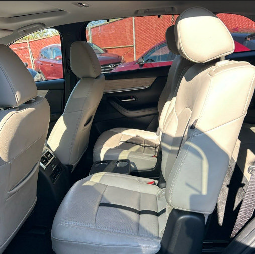 Used 2024 MAZDA CX-90 Plug-In Hybrid w/ Preferred AWD/4WD image 6