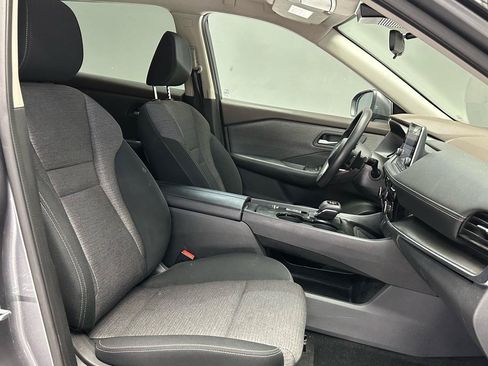 Used 2021 Nissan Rogue SV FWD image 14