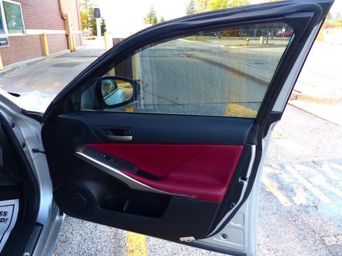 Used 2019 Lexus IS 350 AWD image 41