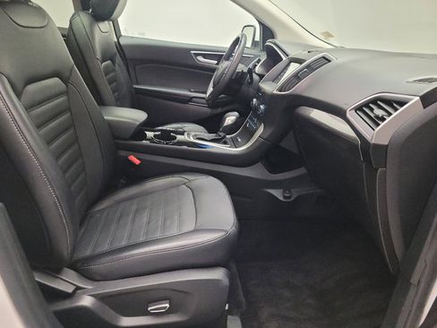 Used 2018 Ford Edge SEL w/ Equipment Group 201A FWD image 21