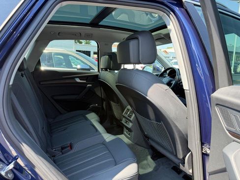 Used 2023 Audi Q5 2.0T Premium Plus w/ Premium Plus Package AWD/4WD image 10