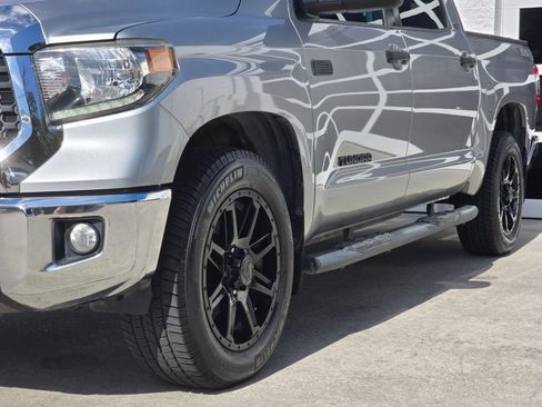 Used 2019 Toyota Tundra SR5 w/ SR5 Upgrade Package RWD image 38