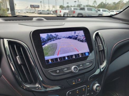 Used 2022 Chevrolet Equinox RS w/ RS Leather Package image 22