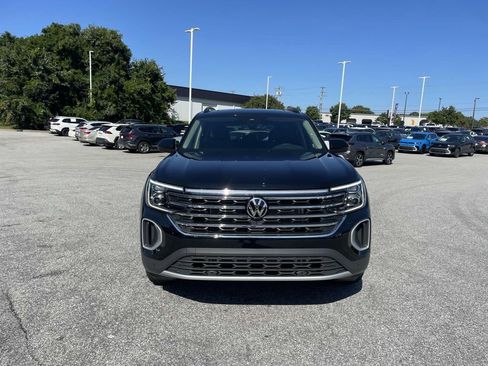 New 2026 Volkswagen Atlas SE FWD image 2