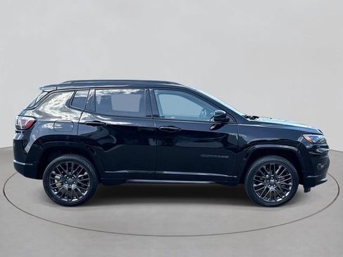 Used 2022 Jeep Compass High Altitude AWD/4WD image 34