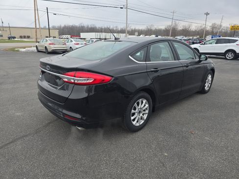 Used 2017 Ford Fusion S image 6