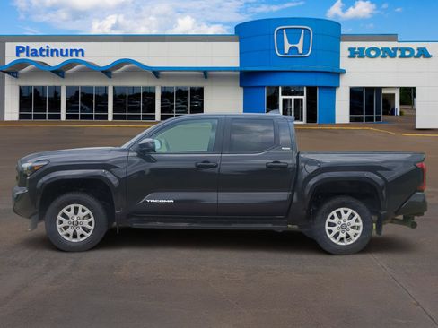 Used 2024 Toyota Tacoma SR5 AWD/4WD image 3