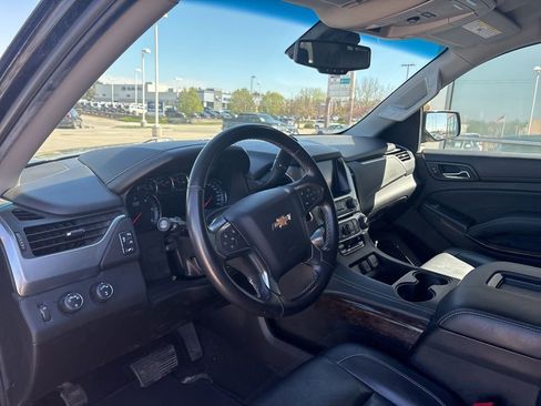 Used 2018 Chevrolet Tahoe LT image 12