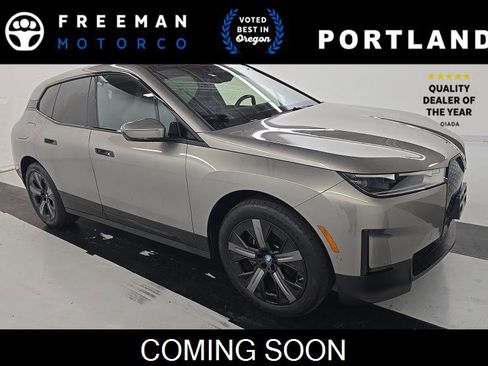 Used 2024 BMW iX xDrive50 AWD/4WD image 1